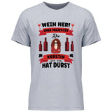 Wein her!
 - Personalisierbares T-Shirt